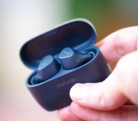 Les Jabra Elite 4 Active // Source : Frandroid