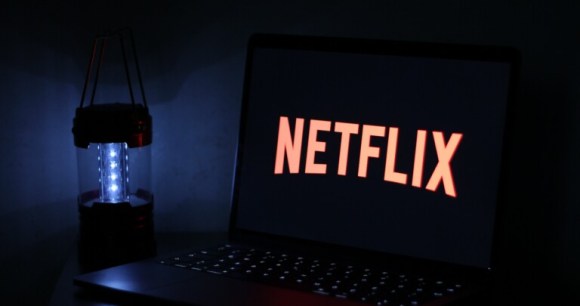 Netflix // Source : Samet Özer sur Unsplash
