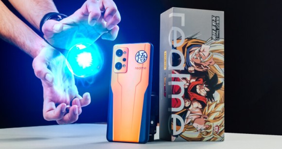 Realme GT Neo 2 Dragon Ball Edition // Source : Robin Wycke - Frandroid Realme GT Neo 2 Dragon Ball Edition // Source : Robin Wycke - Frandroid