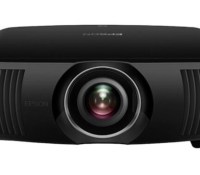Voici, le Pro Cinema 4K PRO-UHD LS12000... un projecteur prometteur // Source : Epson