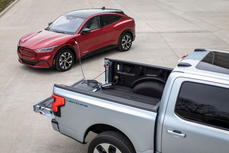 Ford F-150 Lightning Vehicle-to-Vehicle Charging