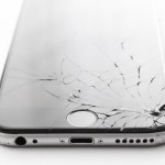 Écran d&rsquo;iPhone cassé : vous savez désormais combien ça va vous coûter
