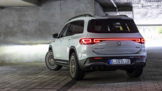 Mercedes-EQB 300 4MATIC