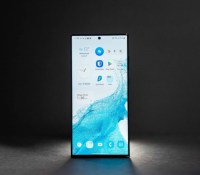 Le S22 Ultra de face. // Source : Frandroid - Anthony Wonner