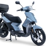 ZEWAY : découvrez son scooter électrique 125cc à batterie interchangeable