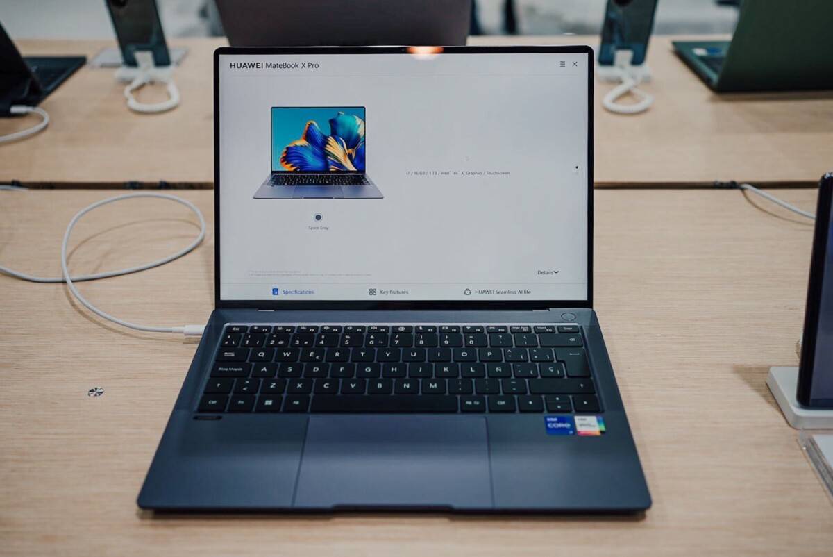 Huawei MateBook X Pro 2022 // Source : Anthony Wonner pour Frandroid Huawei MateBook X Pro 2022 // Source : Anthony Wonner pour Frandroid