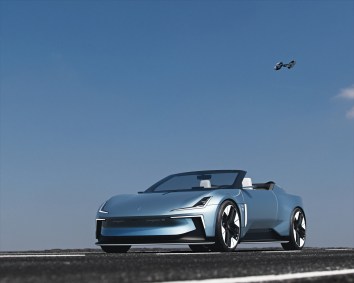 La Polestar O2 et son drone inclus // Source : Polestar