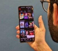 L'application Netflix ouverte sur un smartphone Android // Source : Frandroid