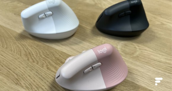 La souris Logi Ergo Lift existe en rose, blanc cassé et graphite // Source : FRANDROID - Melinda DAVAN-SOULAS La souris Logi Ergo Lift existe en rose, blanc cassé et graphite // Source : FRANDROID - Melinda DAVAN-SOULAS