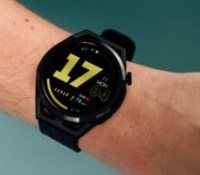 Les cadrans de la Huawei Watch GT Runner sont très axés sport. // Source : Frandroid - Anthony Wonner