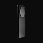 Sur la photo, le Xiaomi 12 Ultra serait très proche du Mi 11 Ultra Sur la photo, le Xiaomi 12 Ultra serait très proche du Mi 11 Ultra