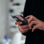 Votre smartphone bientôt aussi facteur : qu’est-ce que le « Timbre Digital » ? Votre smartphone bientôt aussi facteur : qu’est-ce que le « Timbre Digital » ?