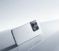 Le coloris blanc du OnePlus 10 Pro disponible uniquement en Chine // Source : OnePlus
