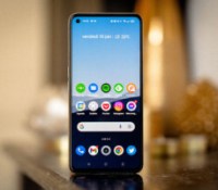 Le Realme GT 2 // Source : Frandroid