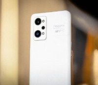 Le Realme GT 2 // Source : Frandroid
