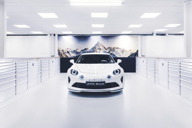 Alpine A110 E-ternité