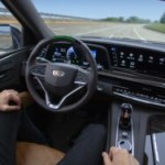 Conduire sans les mains sera enfin possible en France dès la fin de l’été Conduire sans les mains sera enfin possible en France dès la fin de l’été