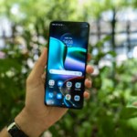 Test du Motorola Edge 30 : la finesse au prix de l’autonomie Test du Motorola Edge 30 : la finesse au prix de l’autonomie