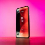 Prise en main du Nothing phone (1) : un téléphone unique en son genre Prise en main du Nothing phone (1) : un téléphone unique en son genre
