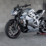 Triumph TE-1 : la première moto électrique qui se recharge vraiment vite Triumph TE-1 : la première moto électrique qui se recharge vraiment vite