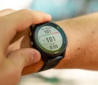 La Garmin Forerunner 255 // Source : Arnaud Gelineau pour Frandroid