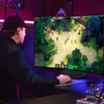 LG OLED Flex : ce TV 4K qui se plie tout seul coûte 1 000 € de moins qu’à son lancement LG OLED Flex : ce TV 4K qui se plie tout seul coûte 1 000 € de moins qu’à son lancement