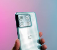 OnePlus 10T // Source : Anthony Wonner - Frandroid