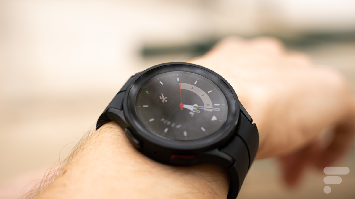 La Samsung Galaxy Watch 5 Pro // Source : Chloé Pertuis pour Frandroid La Samsung Galaxy Watch 5 Pro // Source : Chloé Pertuis pour Frandroid