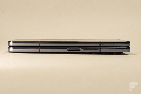 Le lecteur d'empreintes du Samsung Galaxy Z Fold 4 // Source : Anthony Wonner - Frandroid