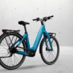 Le cadre de ce vélo électrique premium est 100 % recyclable Le cadre de ce vélo électrique premium est 100 % recyclable