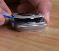 Démontage de l'Apple Watch Ultra par iFixit. // Source : iFixit
