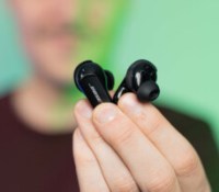 Les Bose QC Earbuds II // Source : Chloé Pertuis pour Frandroid Les Bose QC Earbuds II // Source : Chloé Pertuis pour Frandroid