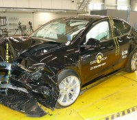 Crash-test Tesla Model Y