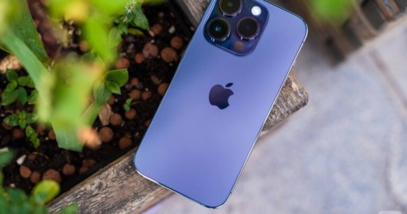 Apple iPhone 14 Pro // Source : Anthony Wonner pour Frandroid Apple iPhone 14 Pro // Source : Anthony Wonner pour Frandroid