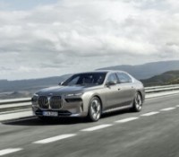 BMW i7
