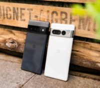 Le design du Google Pixel 7 Pro est plus soigné que celui du 6 Pro // Source : Chloé Pertuis - Frandroid