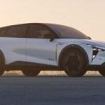 Ecran 6K XXL et charge gratuite à vie : ce SUV électrique a des arguments de poids