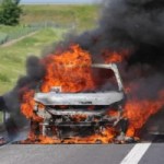 Pourquoi les voitures électriques prennent-elles feu ? Pourquoi les voitures électriques prennent-elles feu ?