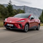Le prix de la MG4 électrique est encore réduit de 7 000 €, mais il va falloir faire vite Le prix de la MG4 électrique est encore réduit de 7 000 €, mais il va falloir faire vite