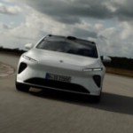 Voiture électrique avec 1000 km d’autonomie : la révolution est enfin à portée de main Voiture électrique avec 1000 km d’autonomie : la révolution est enfin à portée de main