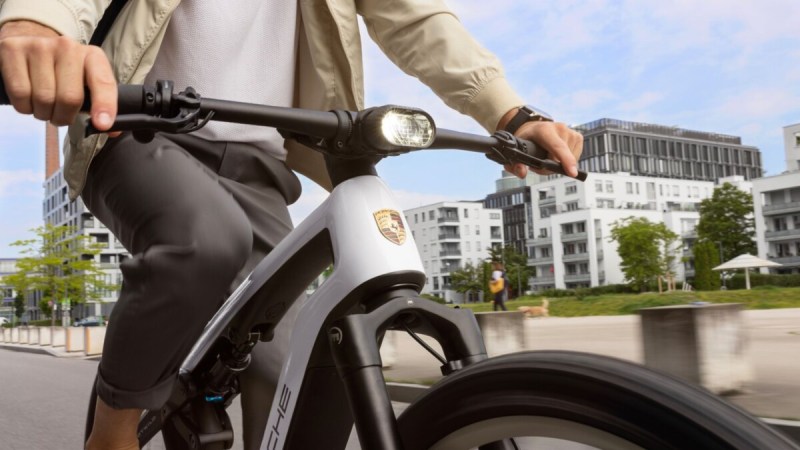 Porsche met aux enchères et liquide sa filiale spécialisée dans le vélo électrique