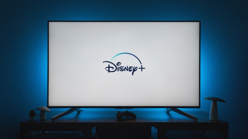 Après TF1 avec Netflix, M6 s’invite sur Disney+ (mais à petite dose)