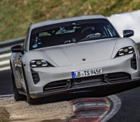 porsche-taycan-nurburgring