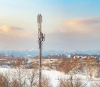 Antenne relais téléphonie mobile hiver neige