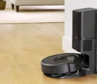 iRobot Roombe i7+ // Source 