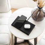 Tesla dévoile un socle de charge sans fil équipé de la technologie FreePower : de quoi s’agit-il ? Tesla dévoile un socle de charge sans fil équipé de la technologie FreePower : de quoi s’agit-il ?