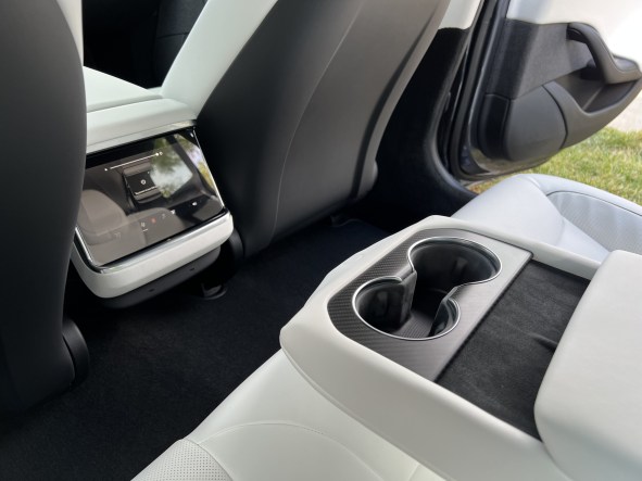 Tesla Model S Plaid - Turo 09