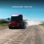 Voici le Tesla Semi en action : le camion électrique ultra-puissant époustoufle par ses capacités Voici le Tesla Semi en action : le camion électrique ultra-puissant époustoufle par ses capacités