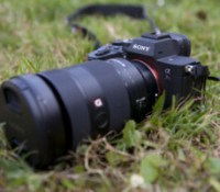 Le Sony A7R V profite d'une stabilisation capteur, mais pas l'optique Sony FE 24-70 F2.8 GM // Source : Olivier Gonin pour Frandroid Le Sony A7R V profite d'une stabilisation capteur, mais pas l'optique Sony FE 24-70 F2.8 GM // Source : Olivier Gonin pour Frandroid