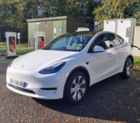 Voiture livrée avec 47% de batterie, premier arrêt au Superchargeur // Source : Mael Pilven